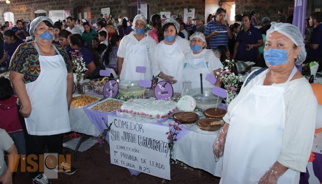 Celebran 1° encuentro de cocineras de los comedores comunitarios de Uruapan