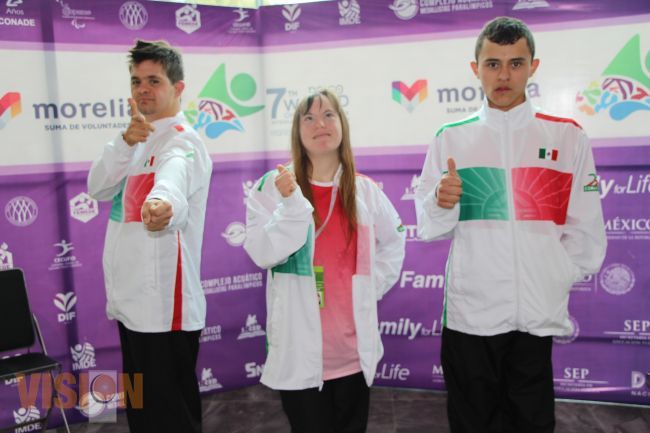 Mariana Escamilla Braña y Jesús García, dan medallas de oro a México en el Mundial de Natación.