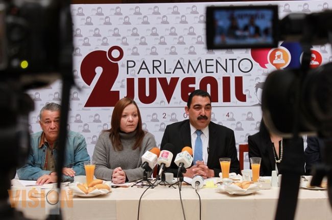 Capacidad y trayectoria de jóvenes, elementos que destacaron en integración de Parlamento Juvenil