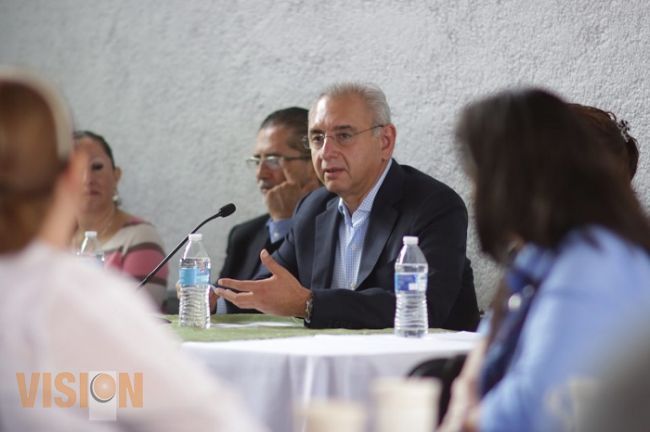 Sector salud en Michoacán, con grave crisis: Vega Casillas