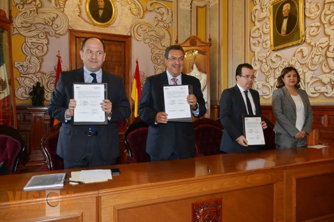 Ayuntamiento de Morelia y el IEM firman convenio de colaboración.