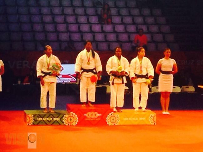 Conquistan plata y bronce michoacanos en Juegos Centroamericanos y del Caribe de Veracruz 2014.