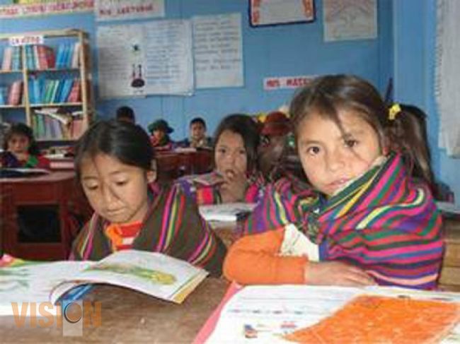 Analizarán docentes especialistas retos y perspectivas de la educación indígena.