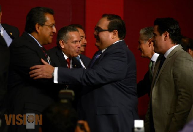 Wilfrido Lázaro asistió a la Conferencia Anual de Municipios 