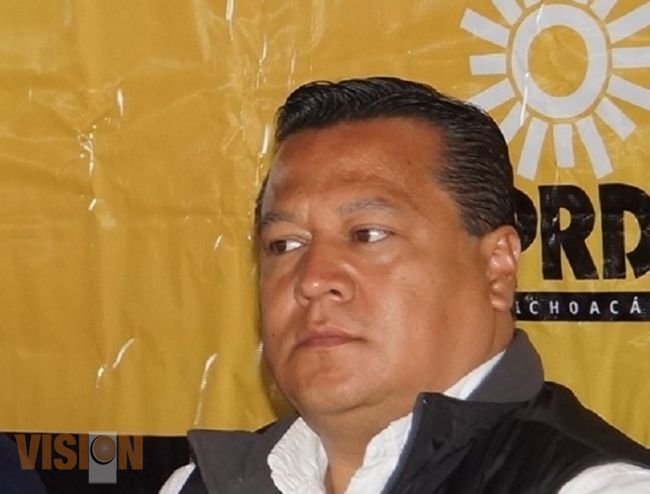 INE manejaría recursos de campañas perredistas: Martín García Avilés