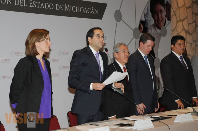 Se establecerán 12 mil sitios públicos con acceso a internet en todo el Estado.