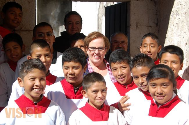 Catherine Ettinger realiza gira de trabajo por Huandacareo.
