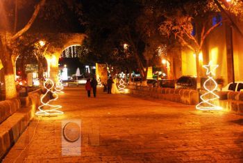 Concluirá esta semana instalación de iluminación navideña en Centro Histórico de Morelia