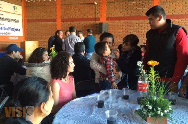 Visitó Luisa María Calderón Cotija, Los Reyes y Peribán