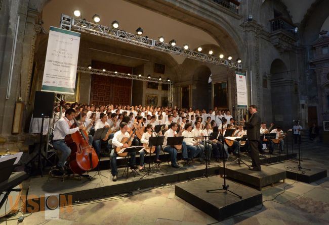 Este 02 de Diciembre se realizará el tradicional encendido del Árbol Monumental Navideño.