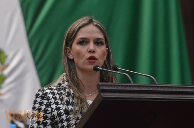 Día de la adopción, impulso necesario a favor de la niñez michoacanan: Daniela de los Santos