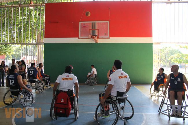 Se puso en marcha en Apatzingán, el campeonato nacional de básquetbol sobre silla de ruedas.
