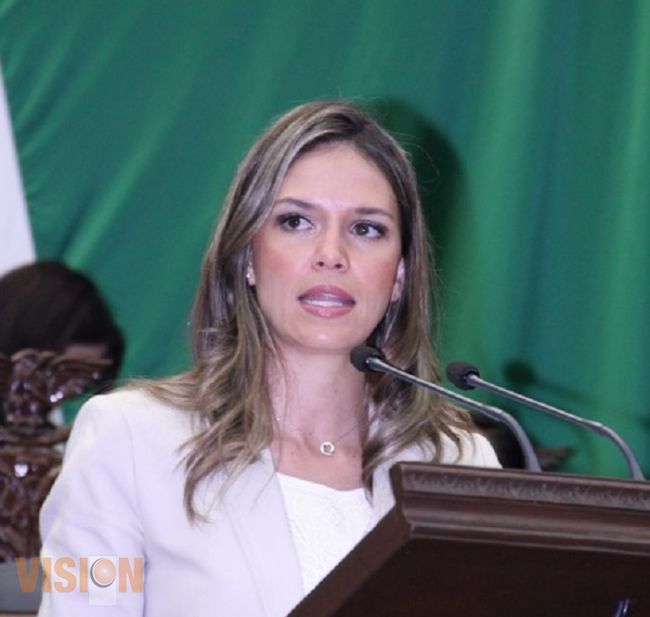 Presenta Daniela de los Santos iniciativa para crear la figura del 