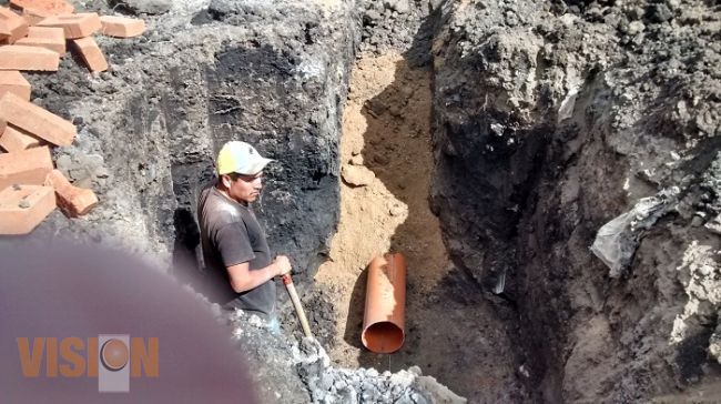Ayuntamiento de Morelia construye drenajes en 6 calles de la capital 