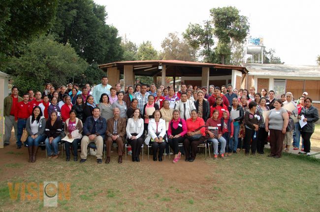 DIF Michoacán entrega 5 mil 266 cobijas.
