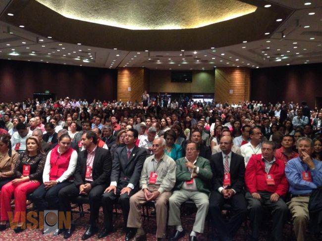 PRI capacita a su militancia 