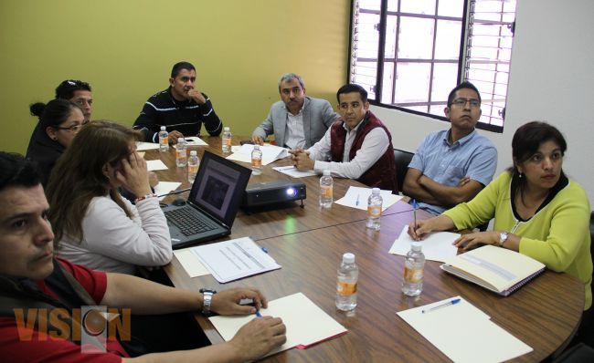 REVISAN AVANCE DE OBRAS DE HÁBITAT Y DE RESCATE DE ESPACIOS PÚBLICOS DE URUAPAN