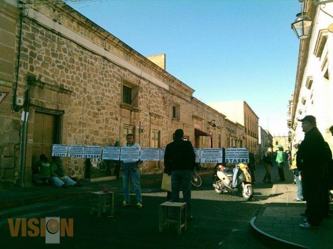 STASPE levanta bloqueo de vialidades.