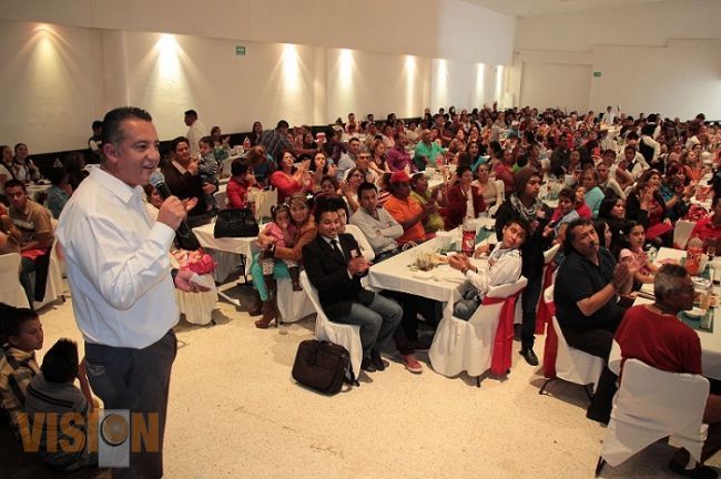 Realiza Bertín Cornejo posada para miles de morelianos 