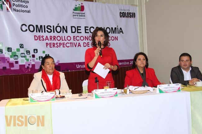 Mayor inclusión femenina en la participación política y económica, propone Socorro Quintana 