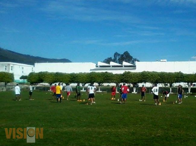 Cereso, subcampeón en  futbol de la Liga Premier