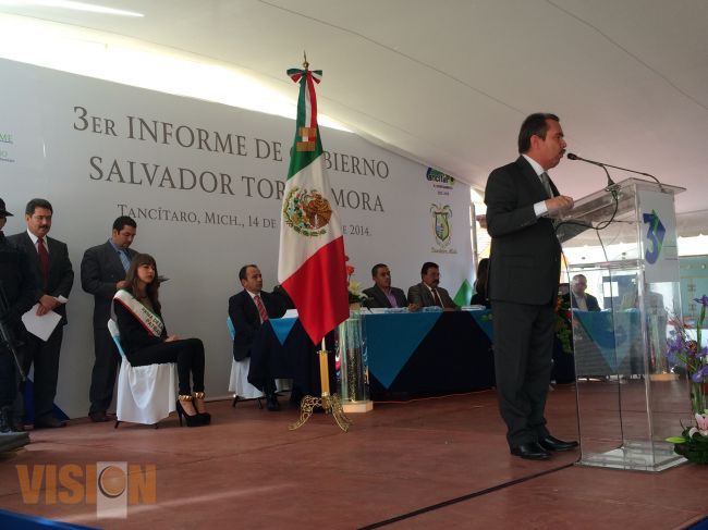 Obra y desarrollo municipal destaca en el informe de Torres Mora