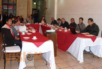 Participan 400 jóvenes en el Programa “Bebé virtual, cuidado real…piénsalo