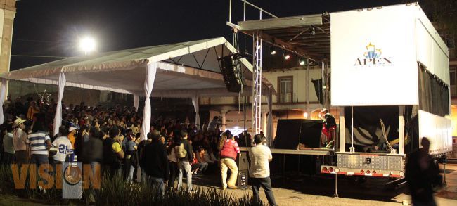 CONTINÚA EL TEATRO ITINERANTE CON LA OBRA “UNOS REOS Y UNOS CUERDOS”