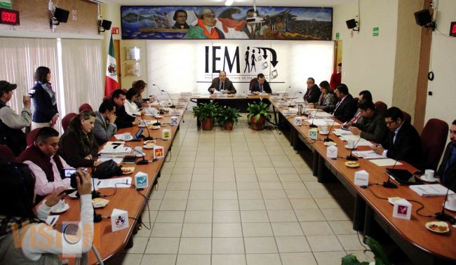 Aprueba IEM distribución de prerrogativas 2015.