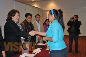 Semujer, Sí Financia y Sepsol entregaron créditos del programa “Conmujer”
