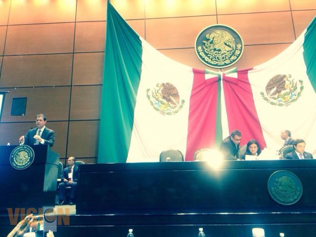 Comparece Alfredo Castillo ante Legisladores 