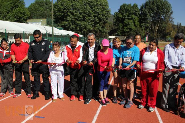Inauguran pista de Tartán en la Unidad Deportiva de Uruapan