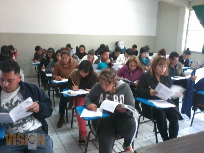 Aplicó Cobaem examen para concluir bachillerato a 459 adultos.