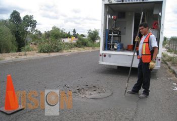 OOAPAS sustituye línea de agua potable en la colonia Plan de La Garita