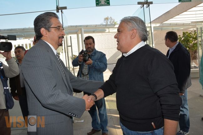 Son el diálogo, el respeto y el trato cordial apegado a la razón jurídicas: Medardo Serna