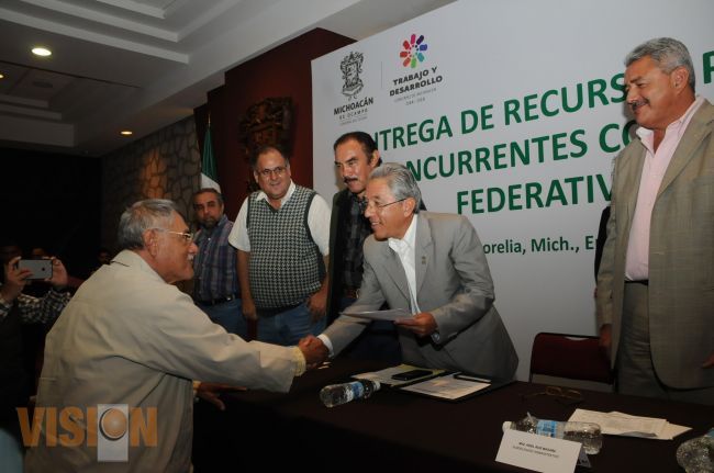 Sagarpa y Sedru entregan recursos por 16 mdp correspondientes a programas concurrentes.
