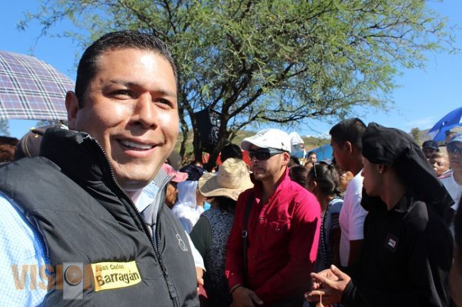 Ofrece Juan Carlos Barragán desarrollo económico por Morelia