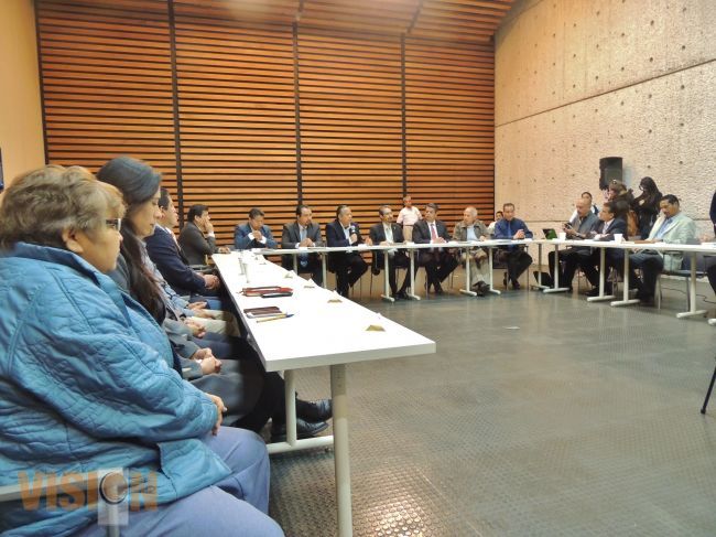 Instalan mesas de trabajo Autoridades Nicolaitas y el SPUM.