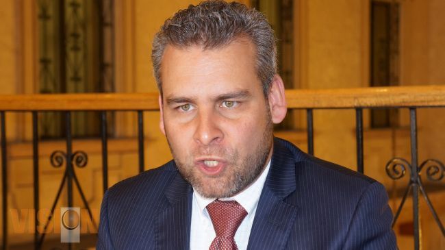 Alfredo Ramírez presentó su declaración patrimonial y exhorto a los demás precandidatos lo hagan 