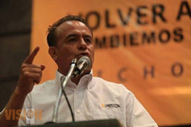 La unidad, los consensos y triunfos se logran con diálogo y entendimiento, destaca Pascual Sigala.