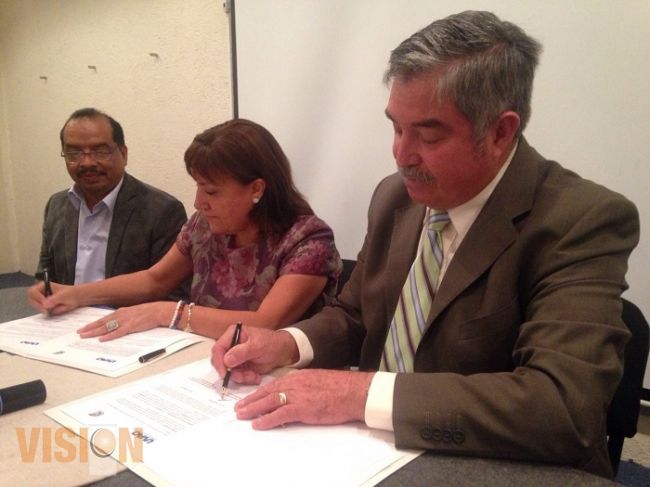 Con becas, familiares de sindicalizados del IMSS podrán acceder servicios educativos de la UVAQ