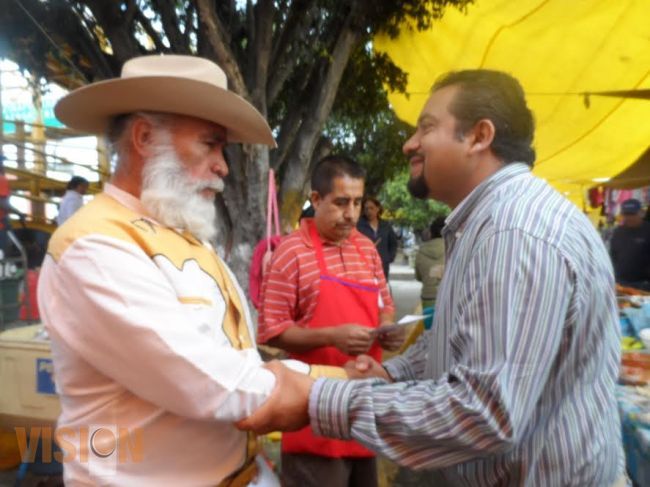 Recorre José Luis Montañez las calles de Morelia Noreste.