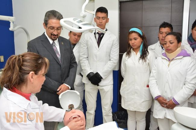  Facultad de Odontología va por su acreditación