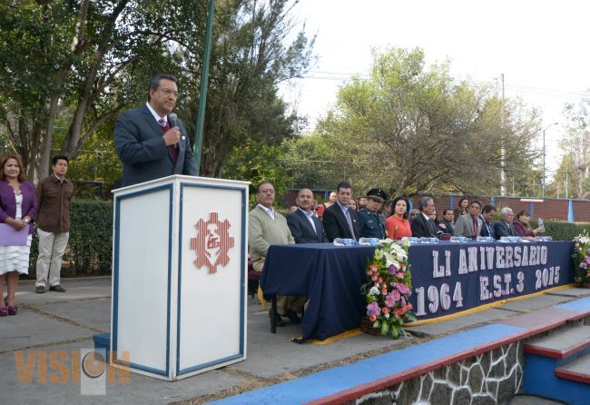 Conmemoran 51 aniversario de la Esc. Sec. Téc. 3.