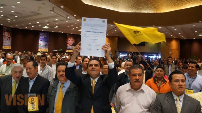 Ratifican a Silvano Aureoles como candidato de unidad para el Gobierno de Michoacán 