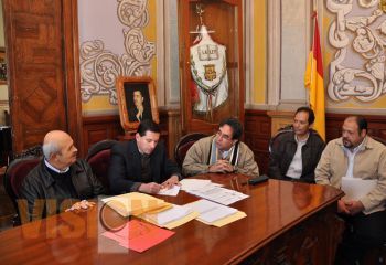 Sigan convenio para construcción de planta tratadora de los Itzícuaros
