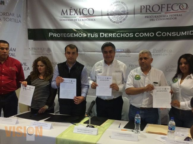 Sedeco y Profeco firman acuerdo para mantener precio de la tortilla en Uruapan.