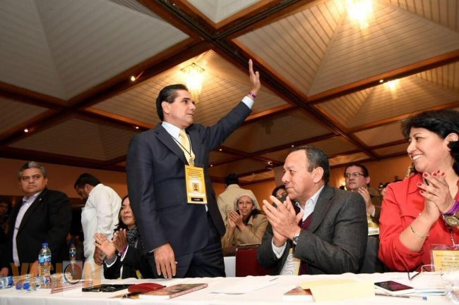 Silvano Aureoles asiste al IX Consejo Nacional del PRD