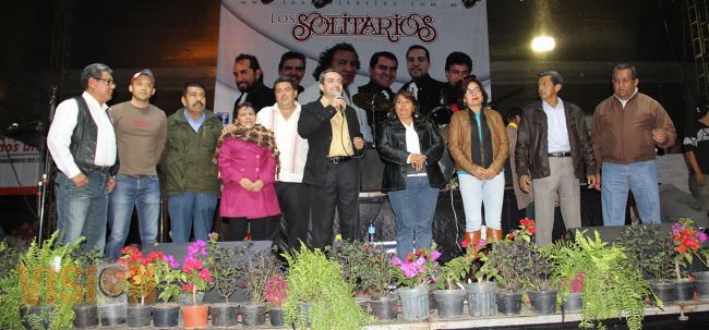 Exitosa presentación de los Solitarios y los de San Pancho
