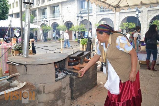 Promueve UMSNH la cocina tradicional michoacana en Jalisco
